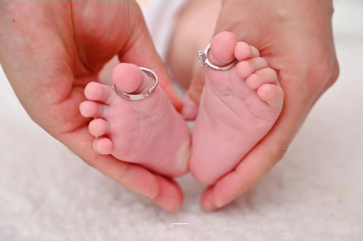 红河宝宝有痱子怎么办 红河宝宝有痱子怎么办